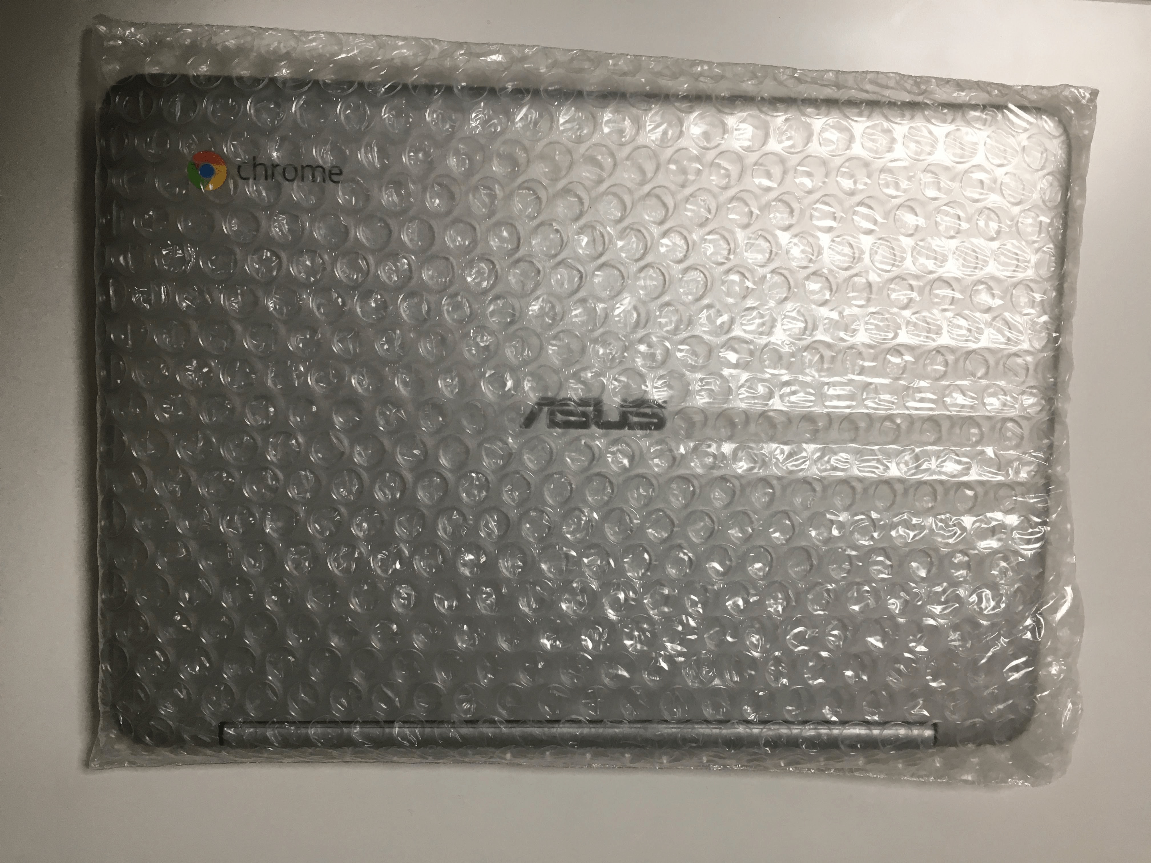 ASUS、Chromebook Flip C101PAを修理に出した